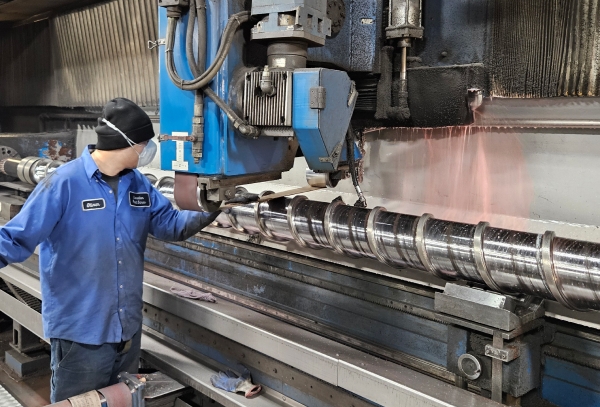 Screw / Barrel & Feed Throat Rebuild & Repair